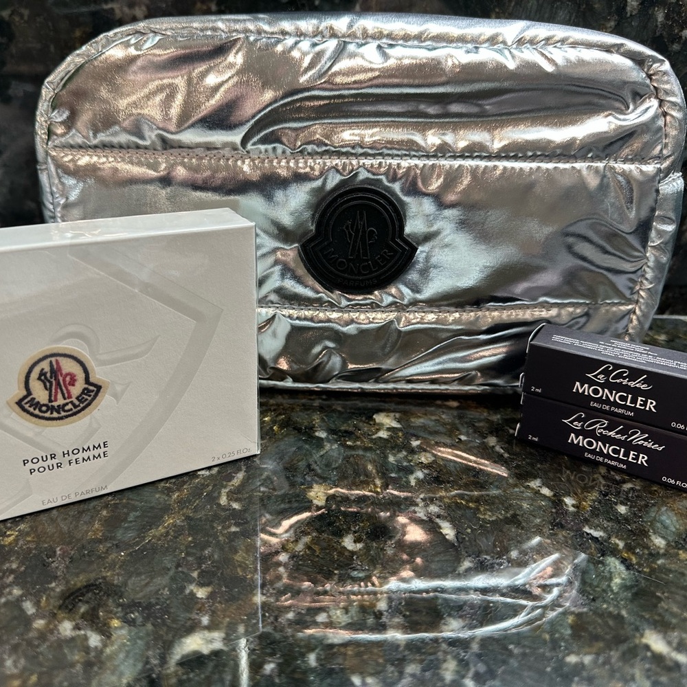 Moncler Parfums Toiletry bag Bundle